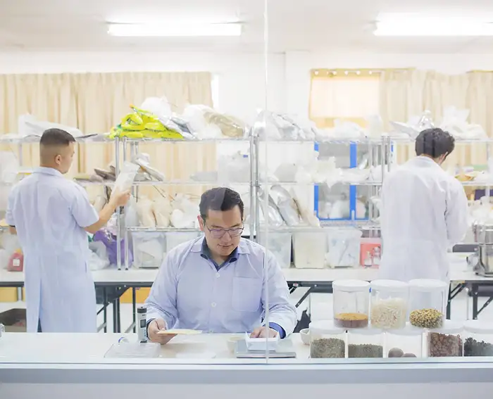 VitaBiotech มีการตรวจสอบ คัดกรอง วิจัย ในสารสำคัญทุกตัวที่คัดสรรในสูตร